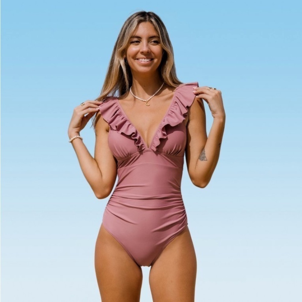 Women's Ruffled Lace Up One Piece Swimsuit
--xl Pink